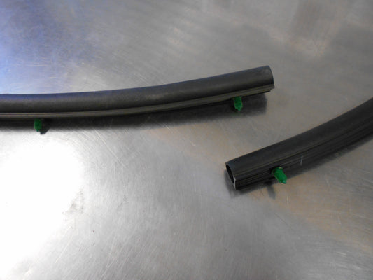 Jeep Grand Cherokee Genuine Bonnet Seal New Part