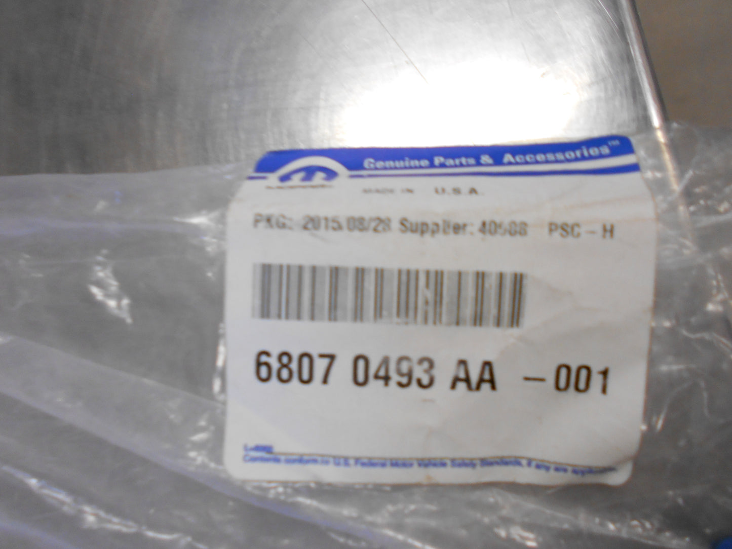 Jeep Grand Cherokee Genuine Bonnet Seal New Part