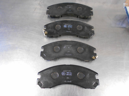 Mitsubishi Lancer/Outlander Genuine Front Brake Pad Set New Part