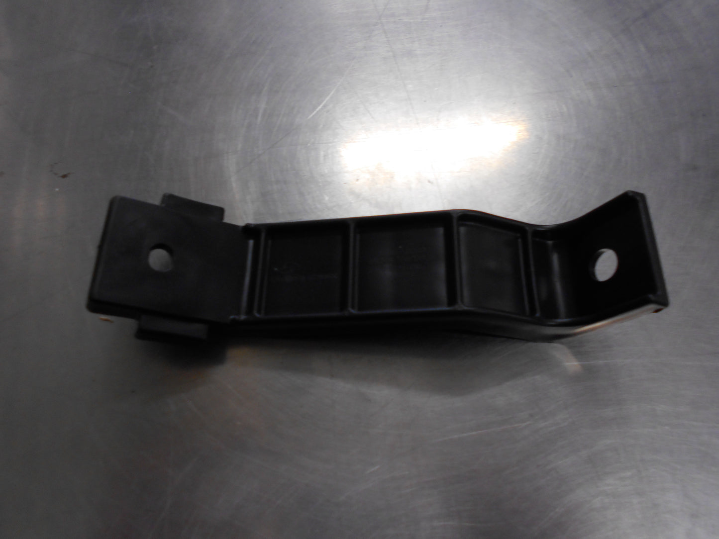 Hyundai Elantra Genuine Rear Rail Lower Mounting Bracket New Part