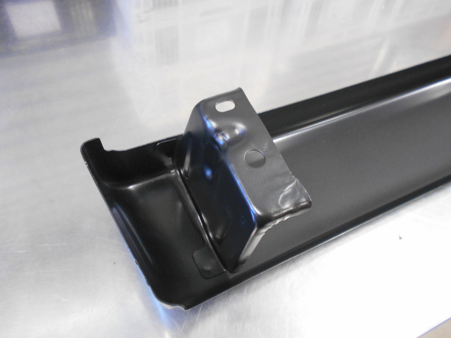 FORD ECONOVAN Genuine Bumper Bar Centre New Part