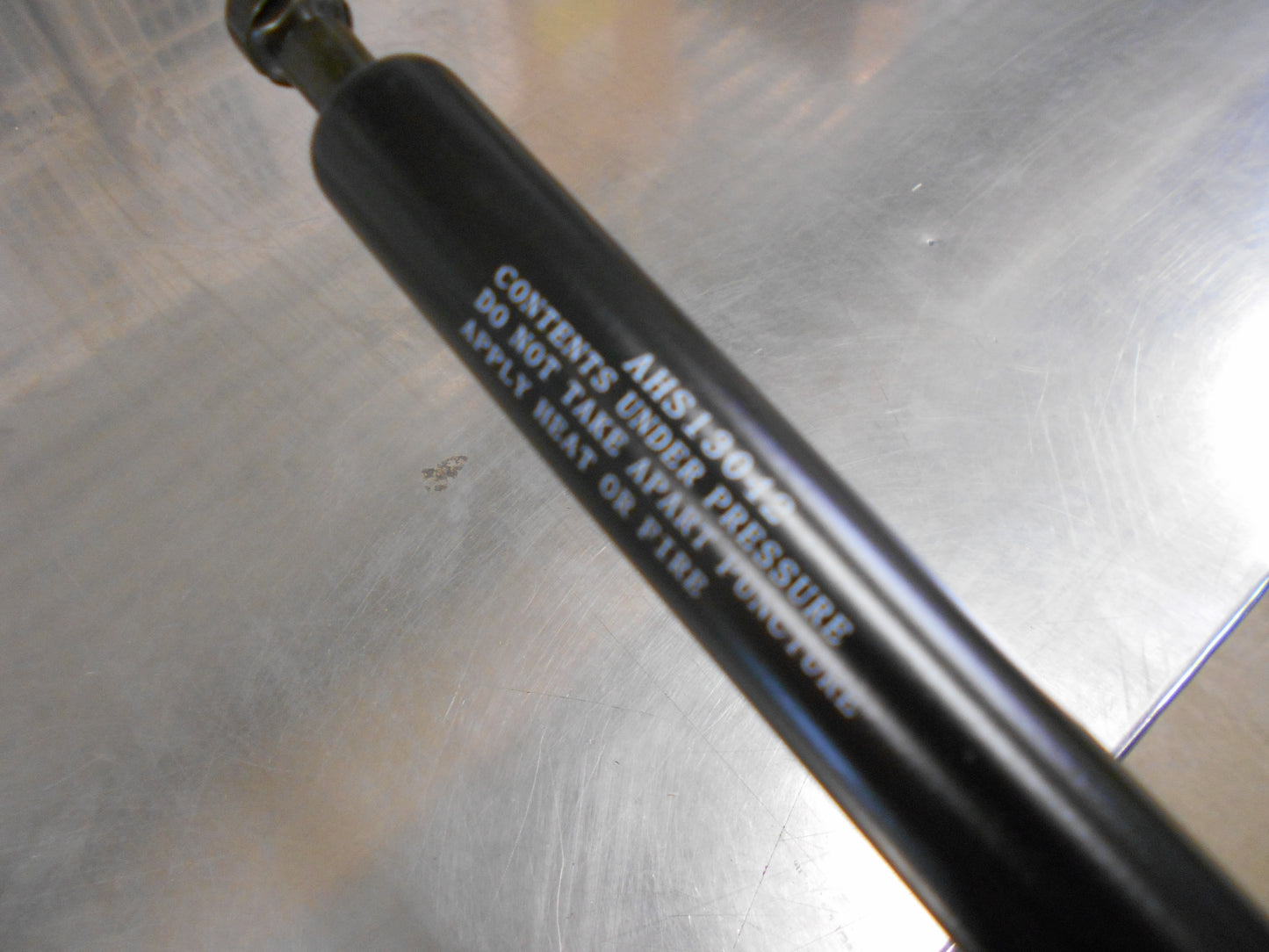 JEEP CHEROKEE Left Or Right Tailgate Strut New Part