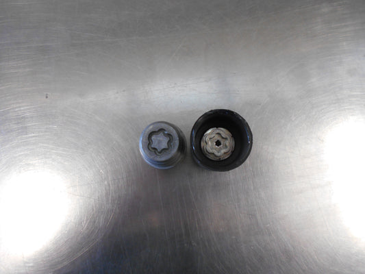 Ford Ecosport Genuine Wheel Locking Key and Nut New Part