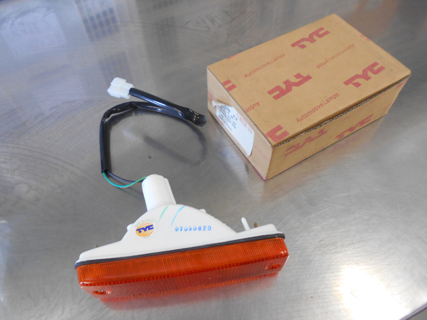 HONDA CIVIC TYC Right Hand Front Bumper Light New Part