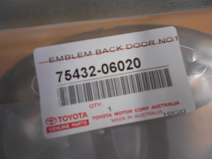 Toyota Aurion / Camry Genuine Radiator Grille Emblem New Part