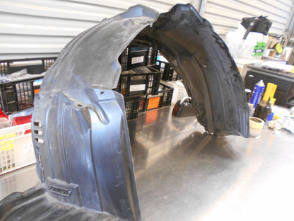 Toyota Kluger Genuine Front Right Hand Guard Liner New Part