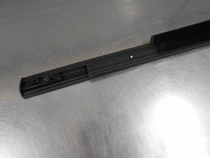 Proton Suprima S Genuine Front Right Hand Door Weatherstrip Belt New Part