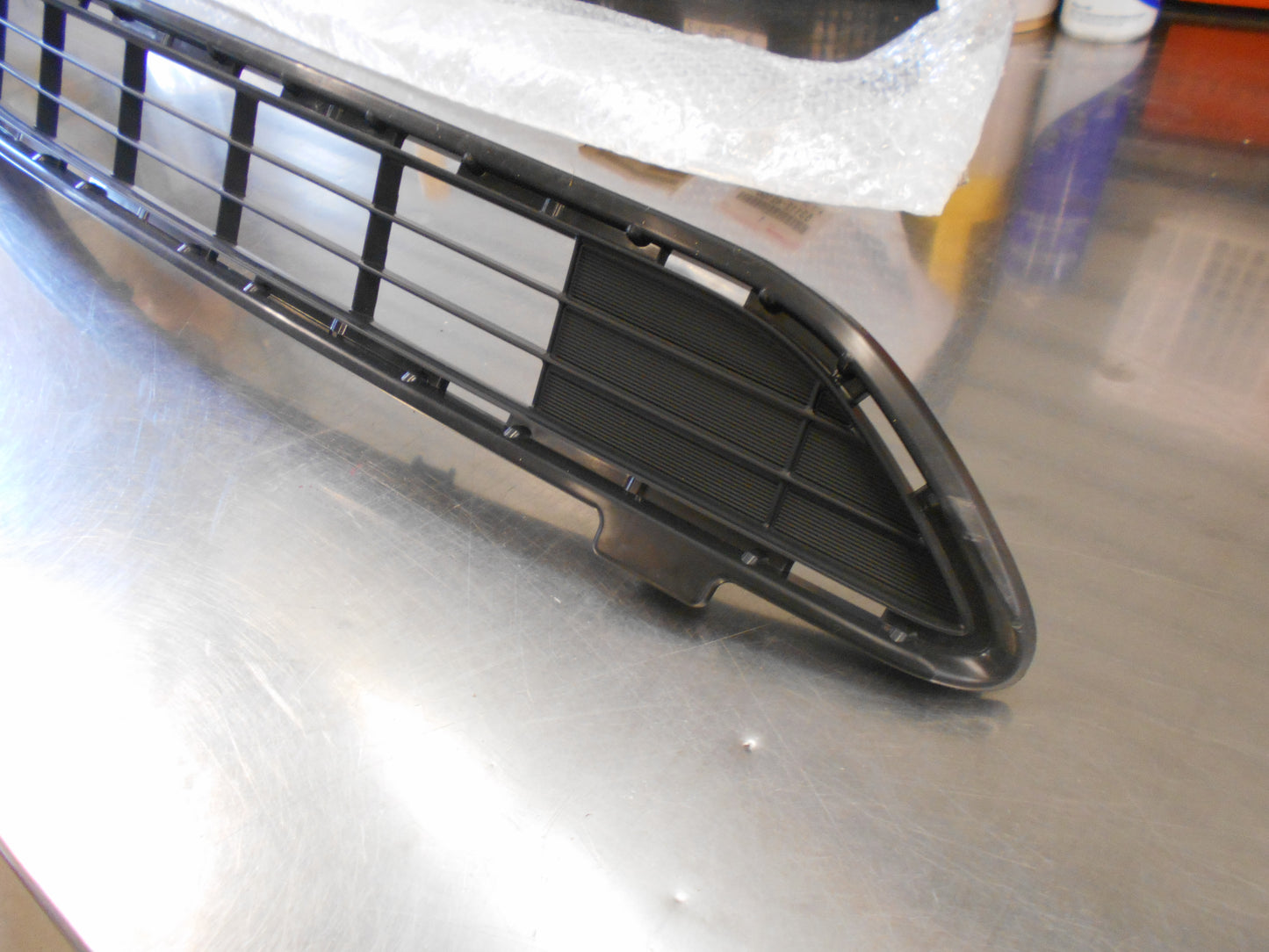 Toyota Rav4 Genuine No.1 Lower Radiator Grille New Part