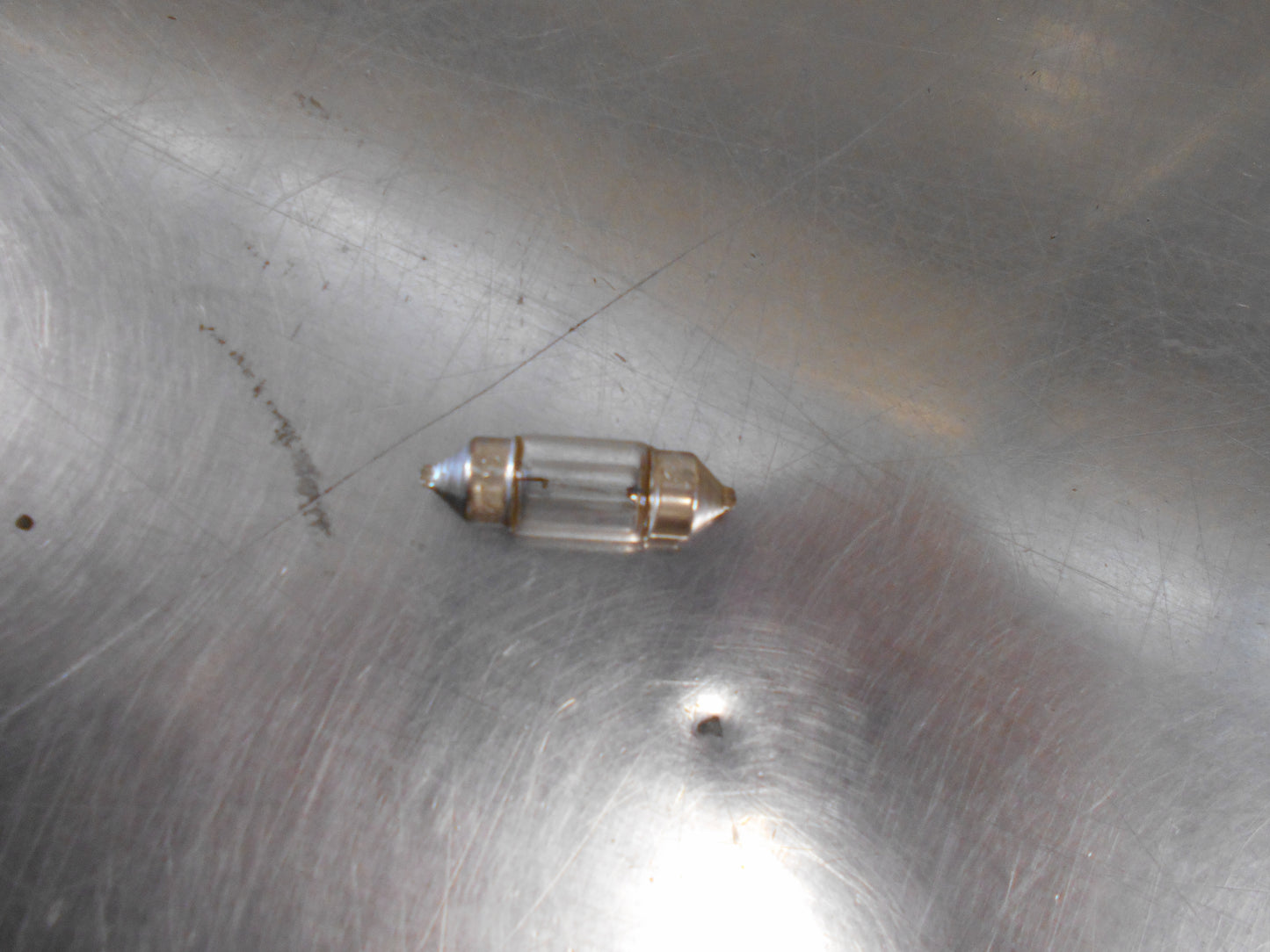 Isuzu Genuine Interior Light Bulb New Part