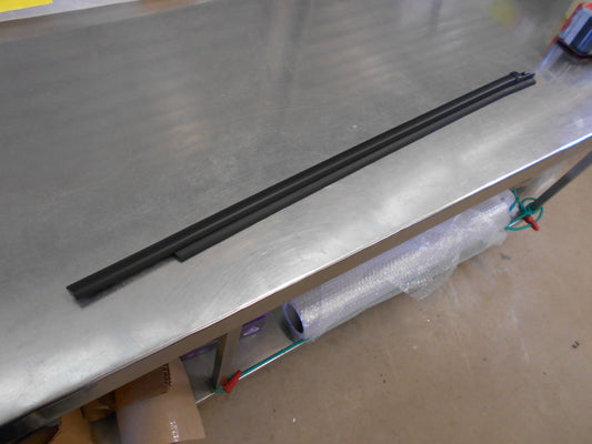 Toyota Yaris Sedan Genuine Right Hand Rear Outer Weatherstrip Belt New Part