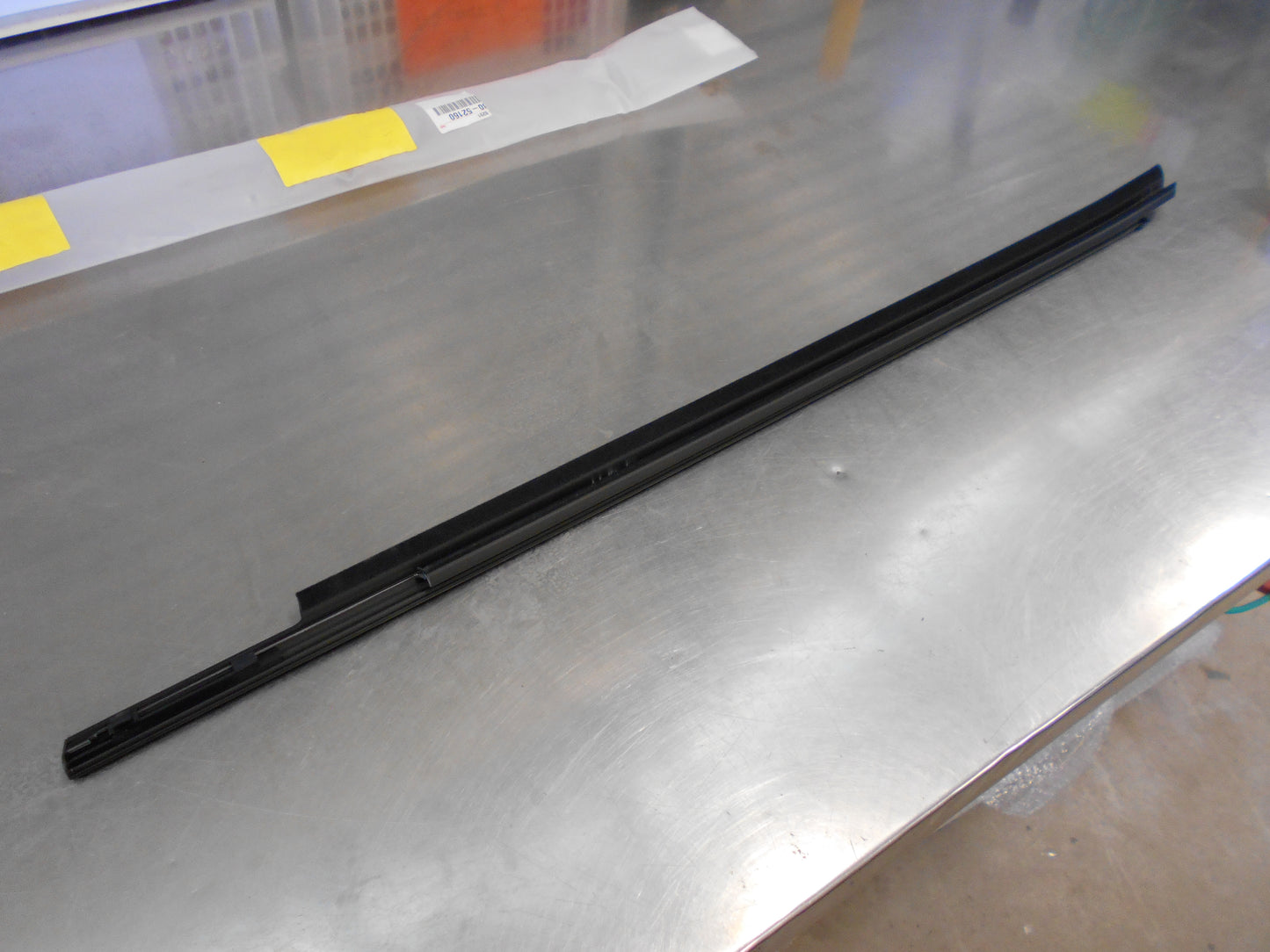 Toyota Yaris Sedan Genuine Right Hand Rear Outer Weatherstrip Belt New Part