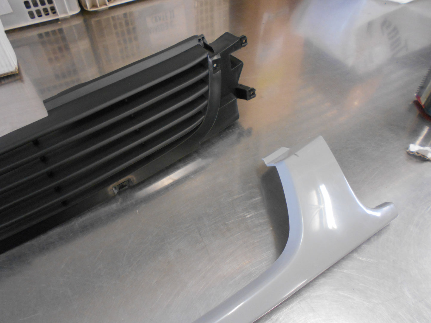 MAZDA 323 PROTEGE Grille Assembly New Part