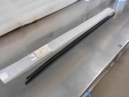 TOYOTA COROLLA Genuine Right Hand Front Door Belt Moulding New Part