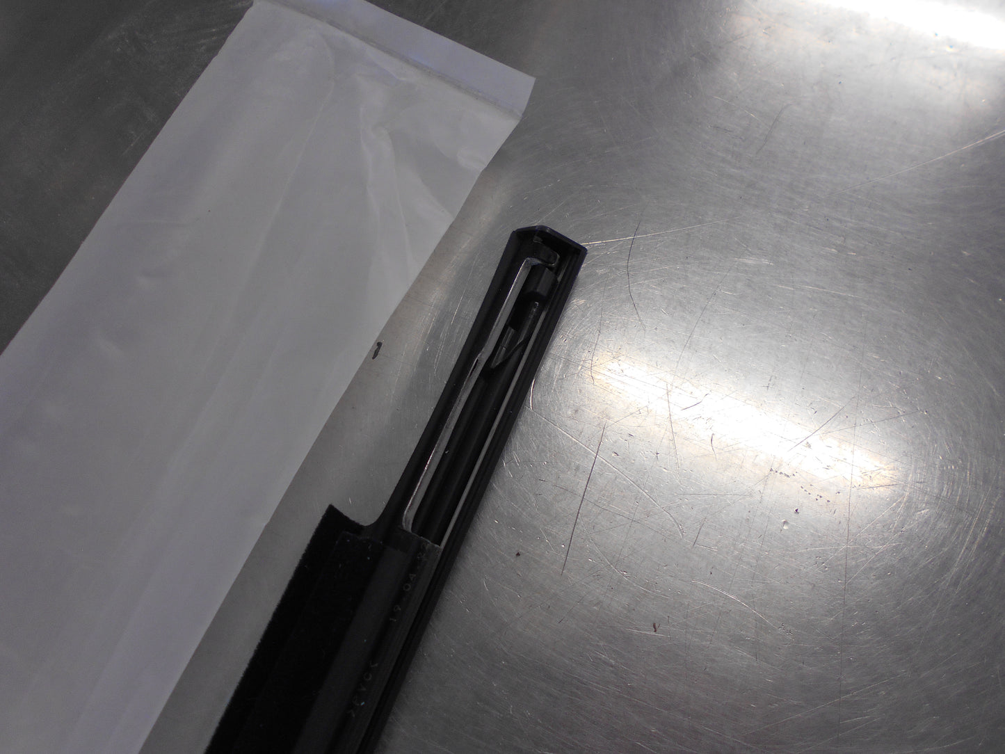 TOYOTA COROLLA Genuine Right Hand Front Door Belt Moulding New Part