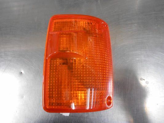 Amber / Right Hand Corner Lamp Suits Models HOLDEN JACKAROO New Part