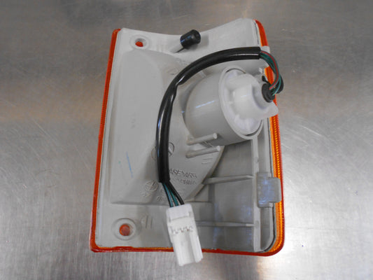 Amber / Right Hand Corner Lamp Suits Models HOLDEN JACKAROO New Part