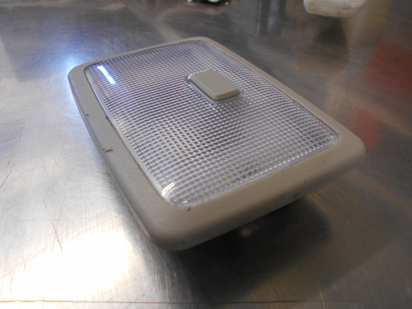 Holden Captiva Genuine Interior Light New Part