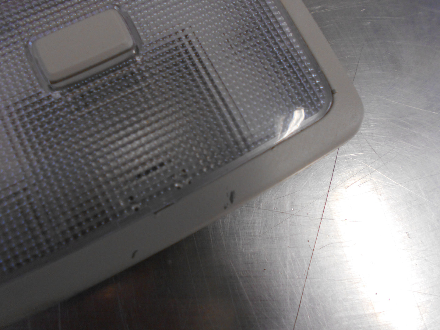 Holden Captiva Genuine Interior Light New Part