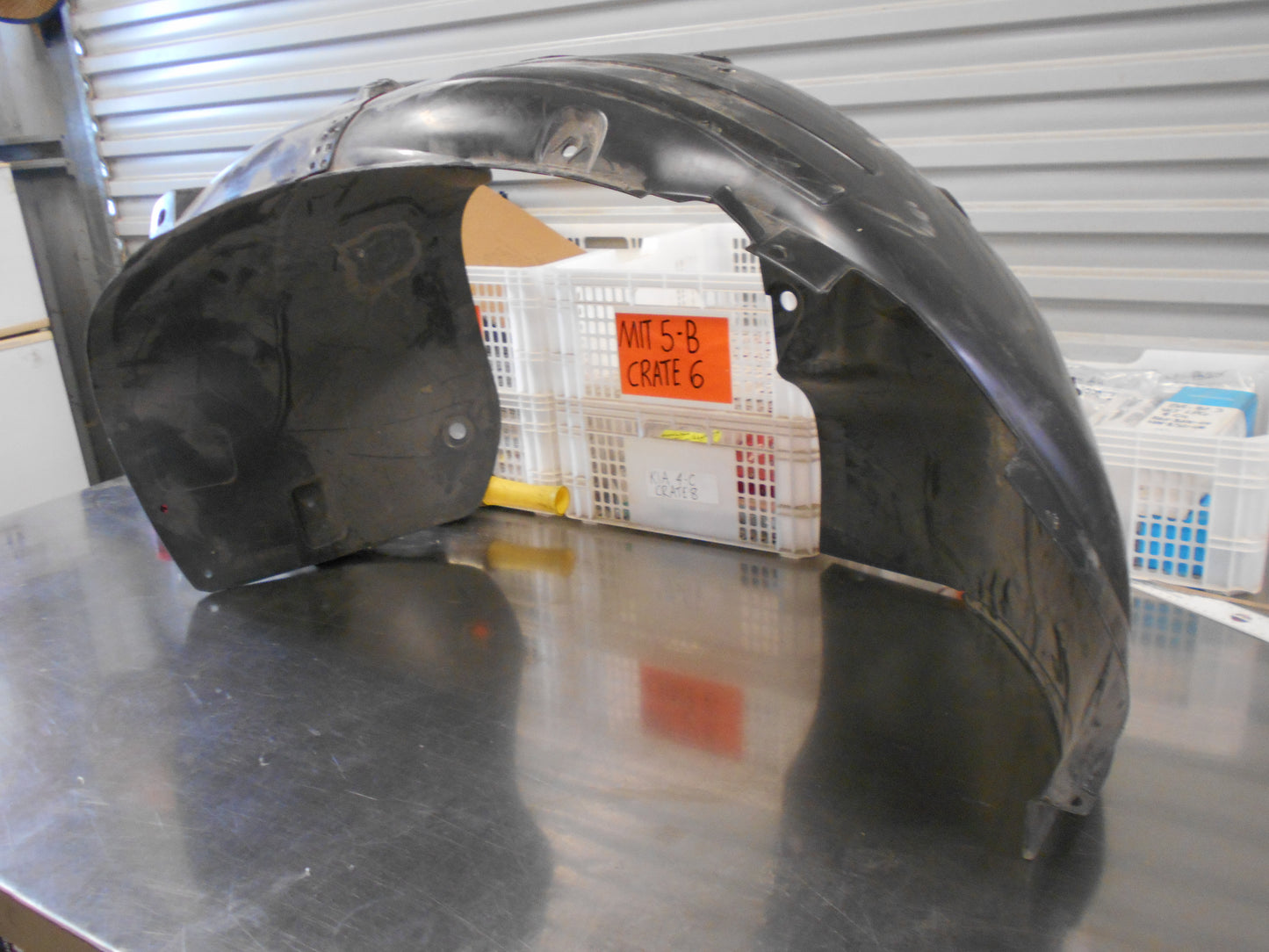 Hyundai Santa Fe Genuine Right Hand Front Guard Liner New Part