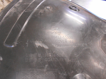 Hyundai Santa Fe Genuine Right Hand Front Guard Liner New Part