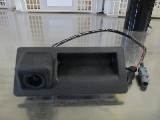 Volkswagen Touareg/Passat Genuine Rear Liftgate Handle with Camera New Part