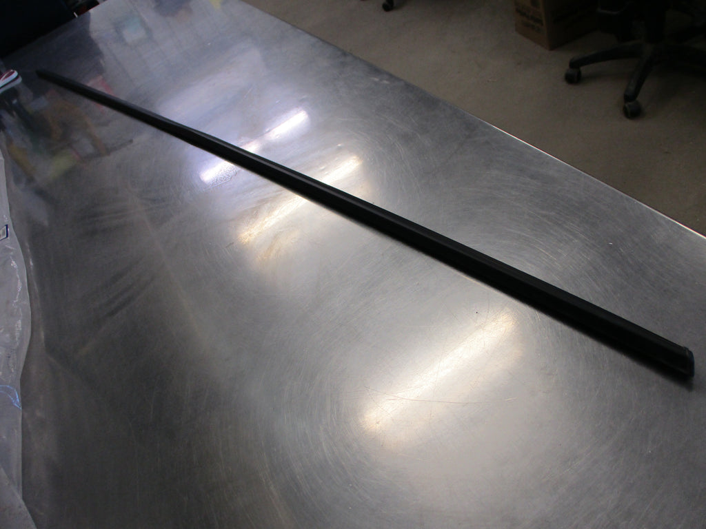 Volvo 240-260 Genuine Dirt Deflector Lower Molding New Part – Half ...