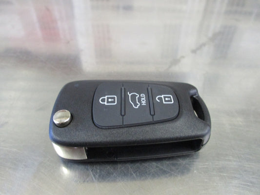 Kia Rio Genuine 3 Button Keyless Entry Transmitter New Part