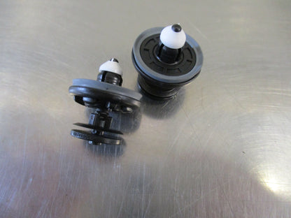 Volkswagen Genuine Door Panel Clips New Part