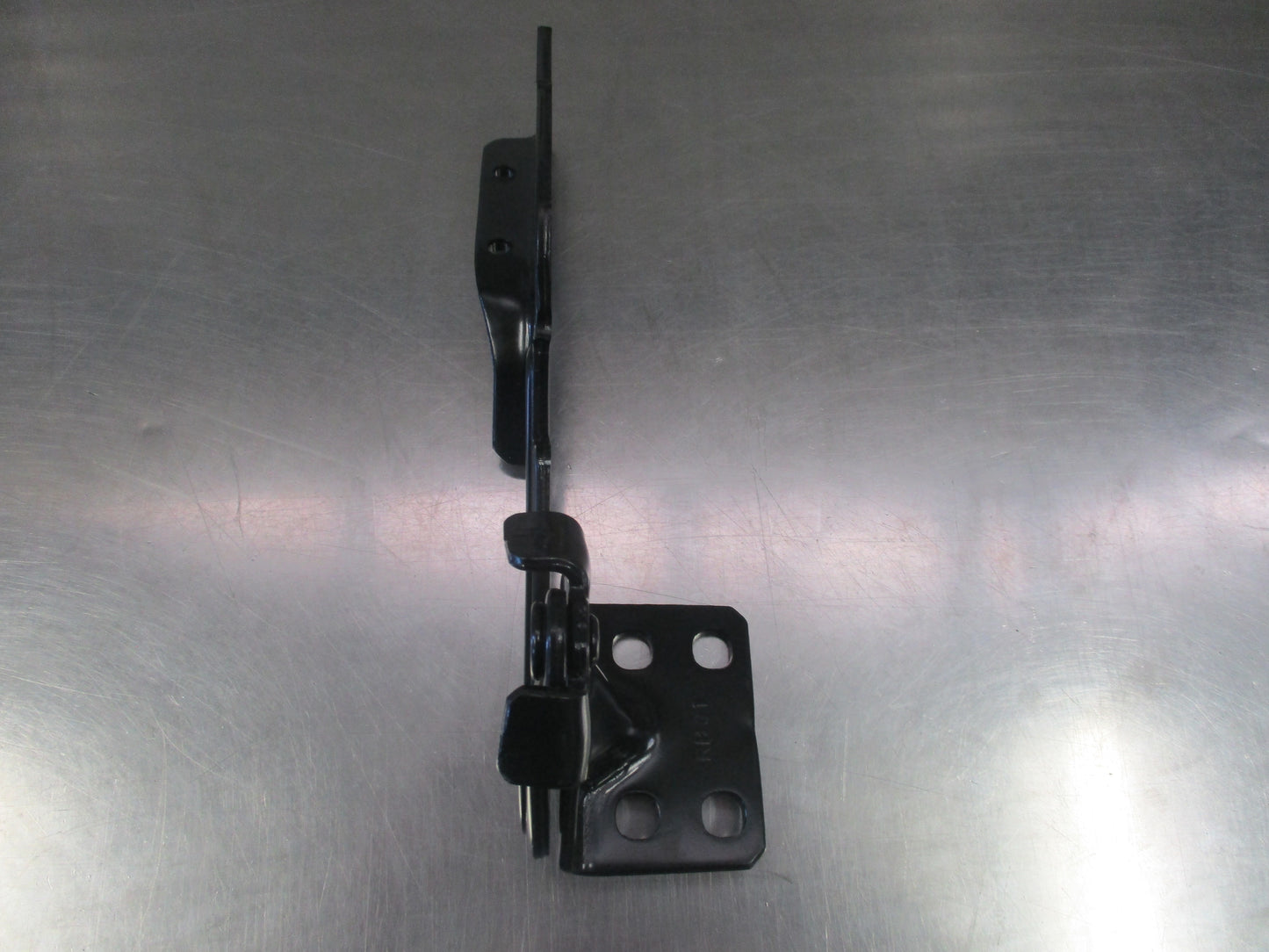 Peugeot 4007 Genuine Lower Back Door Hinge New Part