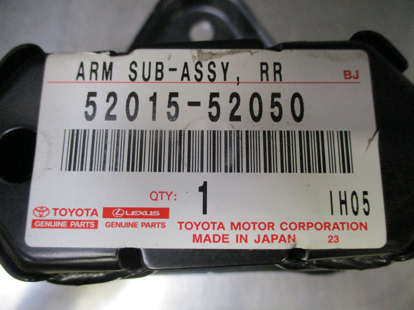 Toyota Yaris Genuine Right Rear Bumper Stay New Part