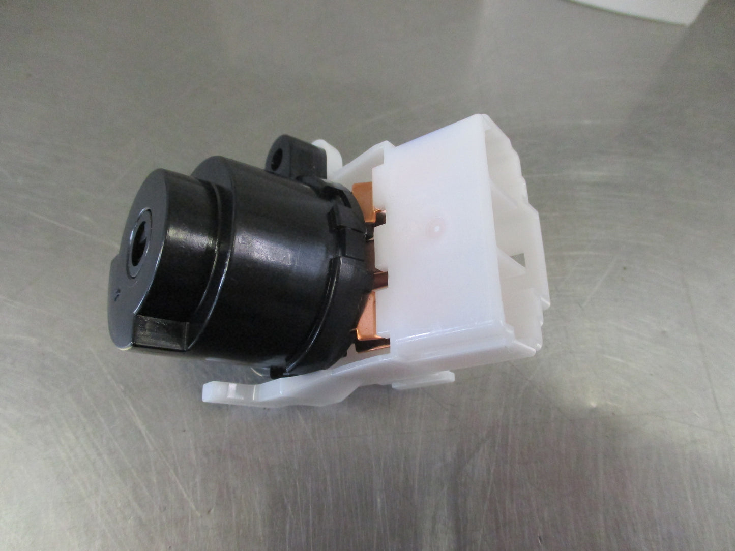 Suzuki Alto Genuine Ignition Switch Assembly New Part