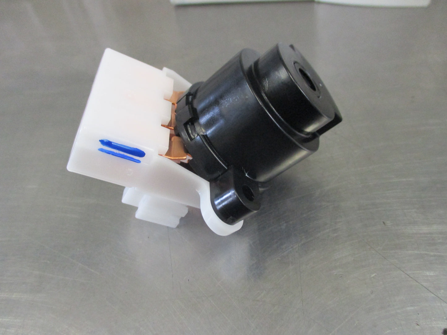 Suzuki Alto Genuine Ignition Switch Assembly New Part