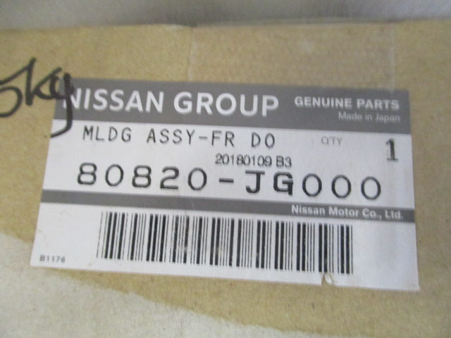 Nissan Xtrail Genuine Right Hand Front Moulding New Part