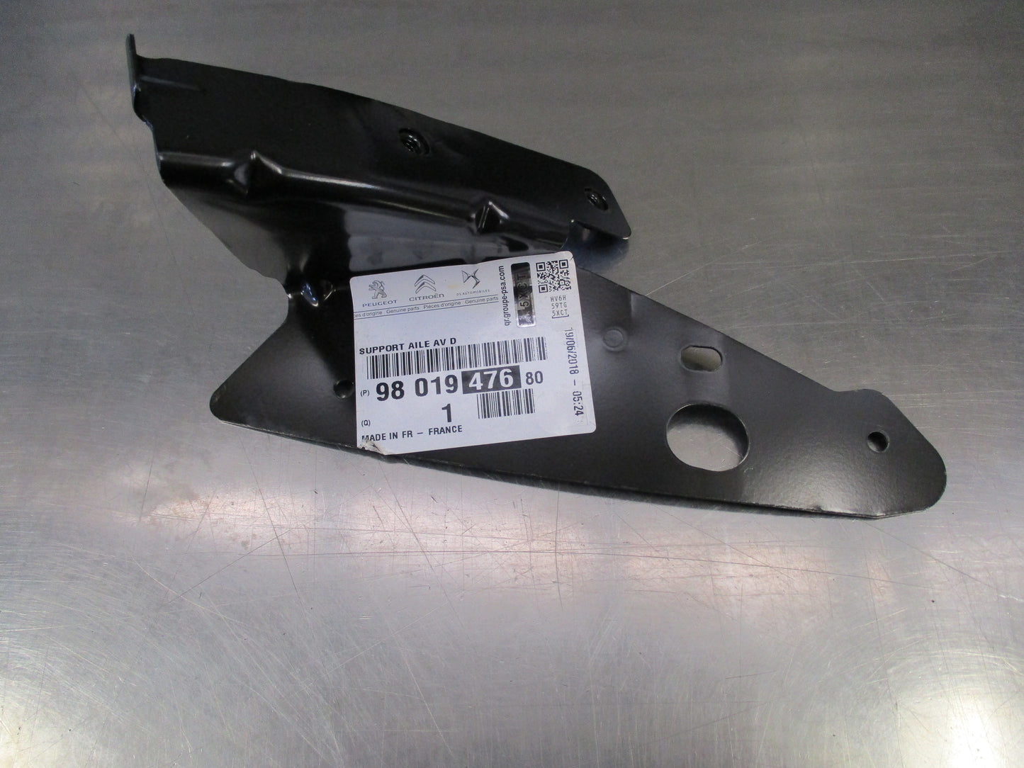 Peugeot 308 Genuine Front Right Wing Support Bracket New Part