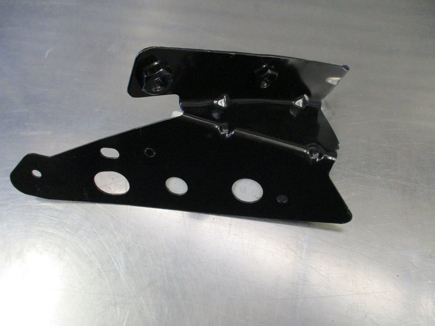 Peugeot 308 Genuine Front Right Wing Support Bracket New Part
