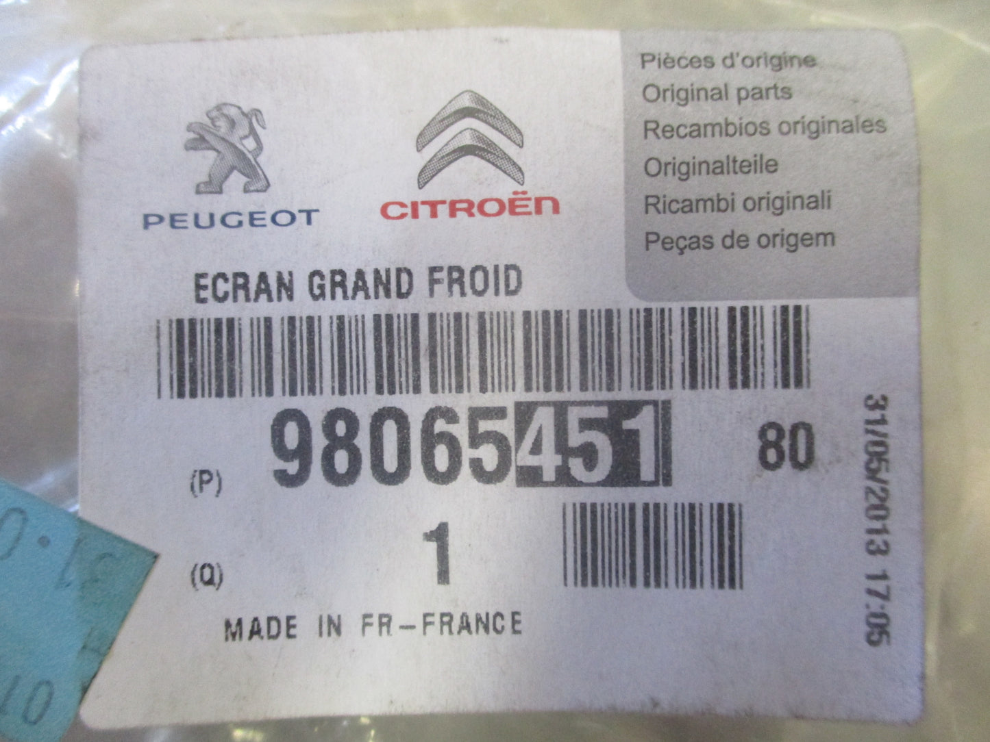Peugeot 2008 Genuine Front Bumper Blanking Plug New Part