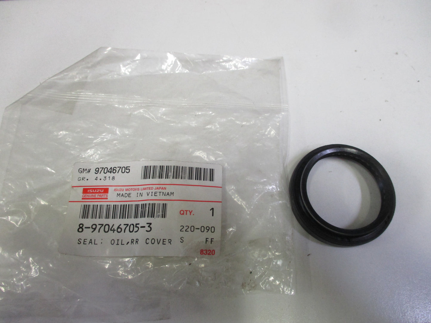 Isuzu Genuine Oil Seal Rear Transfer Case New