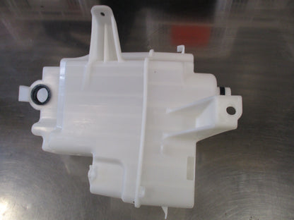 Toyota Rav4 Genuine Windscreen Washer Bottle New Part