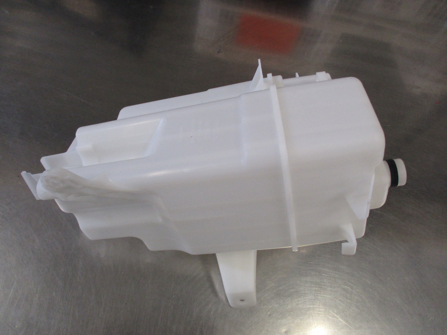 Toyota Rav4 Genuine Windscreen Washer Bottle New Part