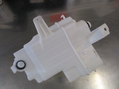 Toyota Rav4 Genuine Windscreen Washer Bottle New Part