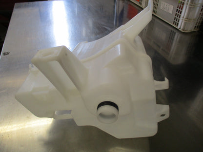 Toyota Rav4 Genuine Windscreen Washer Bottle New Part