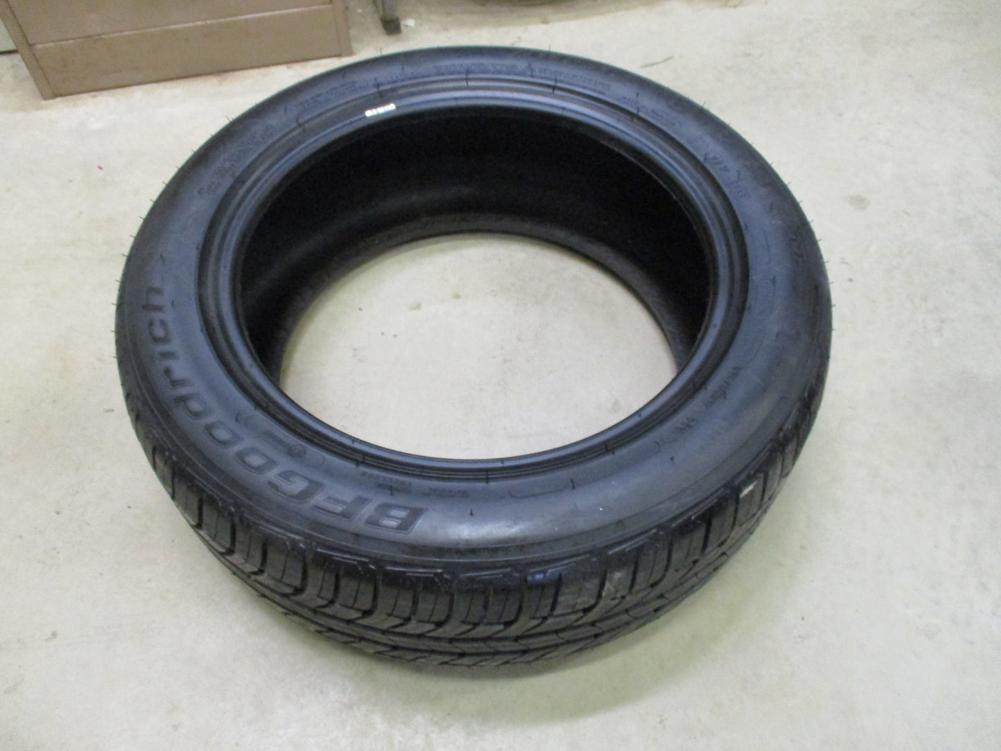 BFGoodrich Advantage T/A Drive 215-55R17 94V New Part