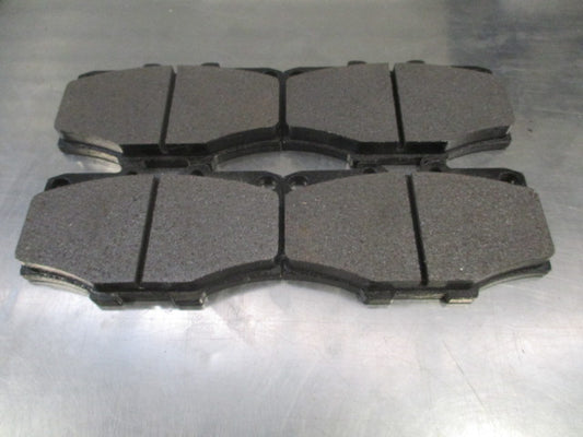 Front Brake Pad Set Suits Toyota 40/60 Series Landcruiser/Hilux/4Runner New Part