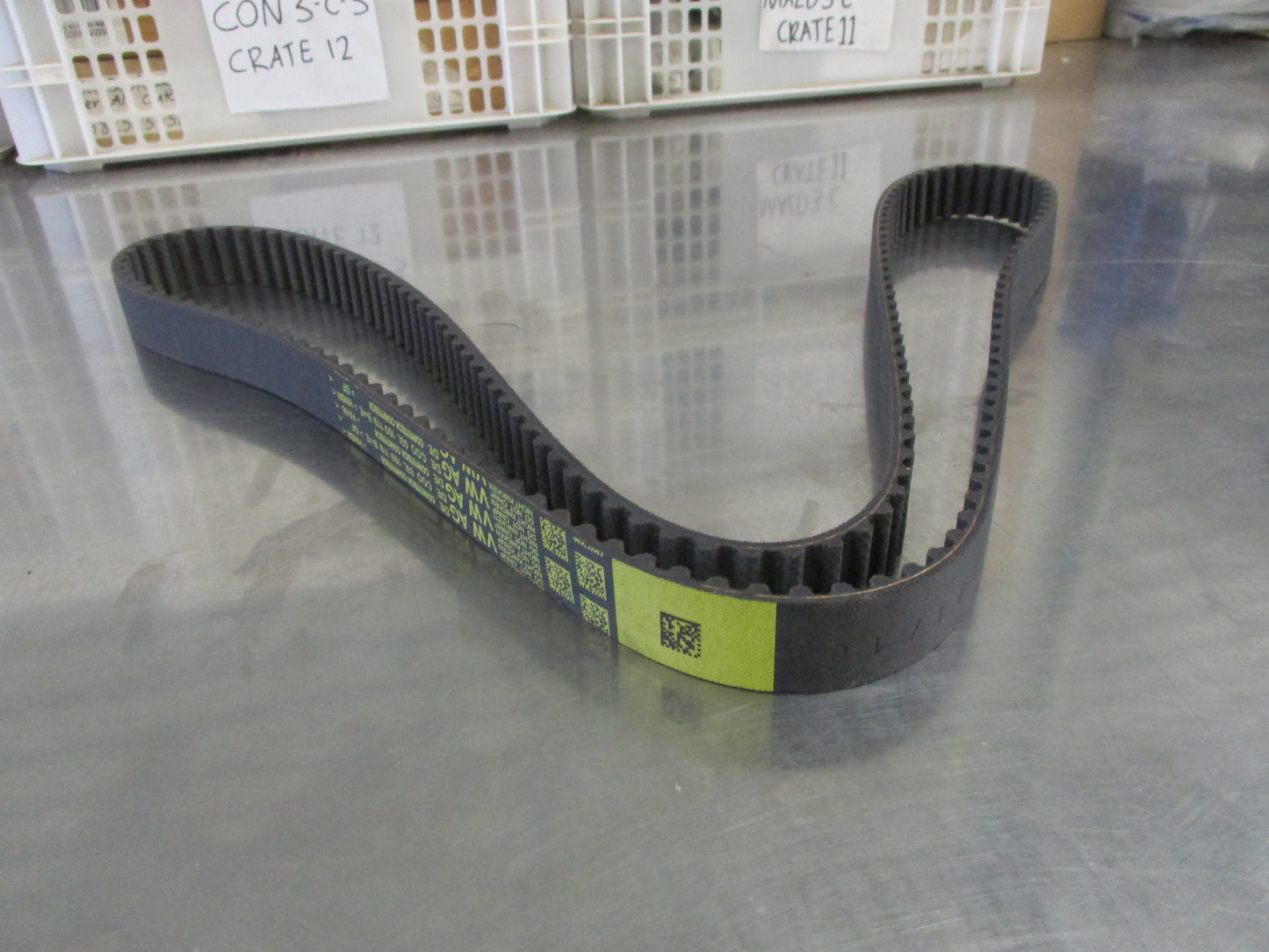 Volkswagen Passat 2.0L TDI Genuine Engine Timing Belt New Part