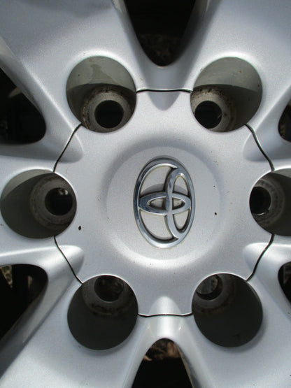 Toyota Hilux SR5 Genuine  Alloy Rims 15x7 Set 4 Used Part VGC With Caps & Wheel Nuts