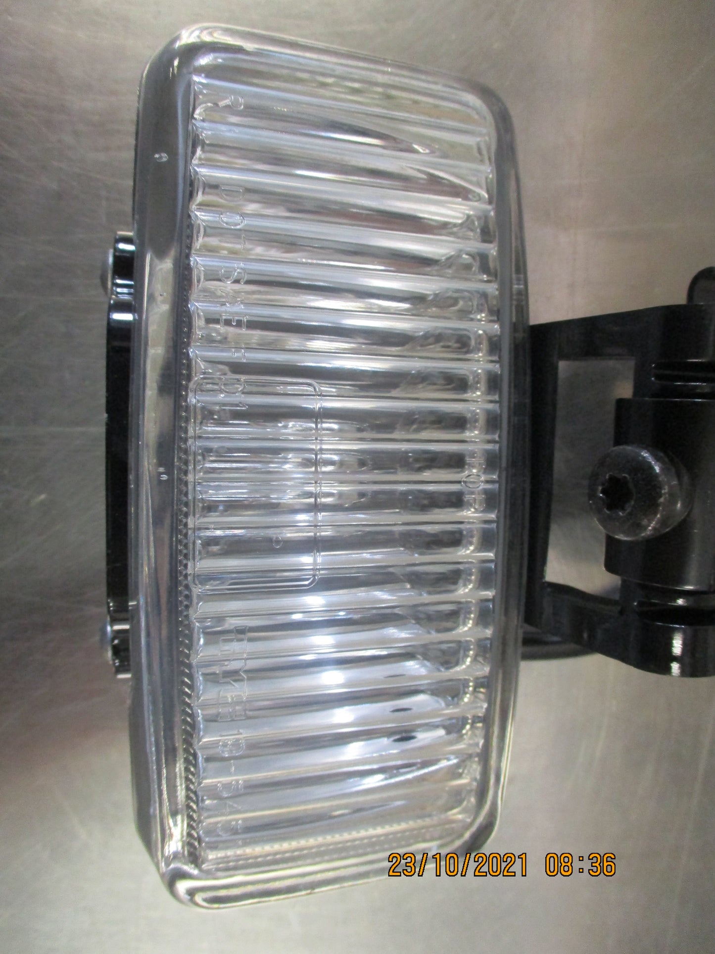 TYC Right Hand Fog Light Assembly Suits Jeep ZG Grand Cherokee New Part