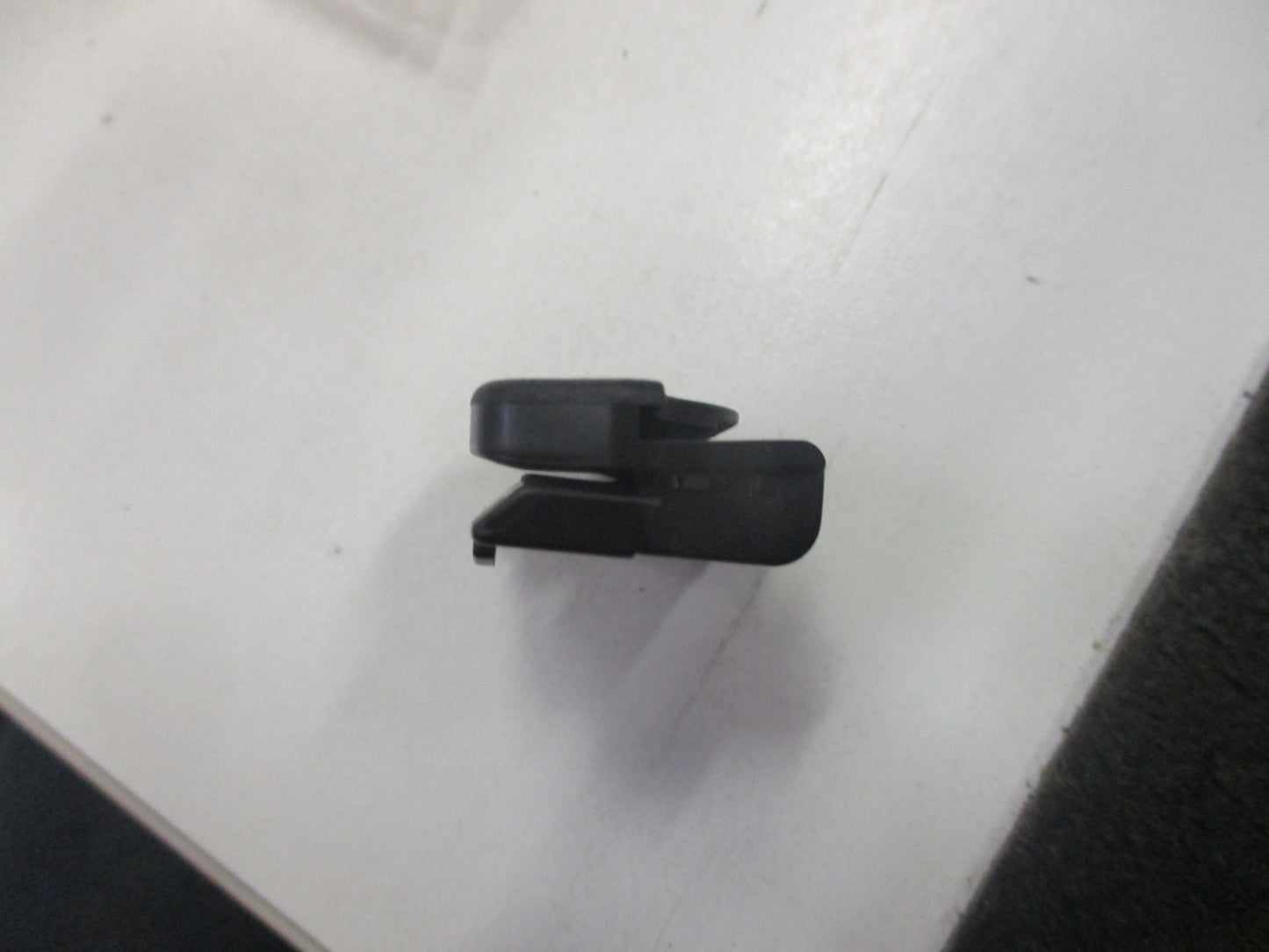 Nissan D40/D23 Navara/Maxima/Murano/Altima Genuine Front Guard Liner Clip Set of 10 New Part