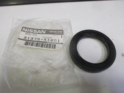 Nissan Genuine Adapter Case Oil Seal New