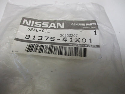 Nissan Genuine Adapter Case Oil Seal New