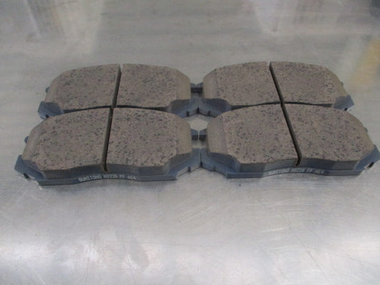 Mitsubishi Mirage Genuine Front Brake Pad Set New Part